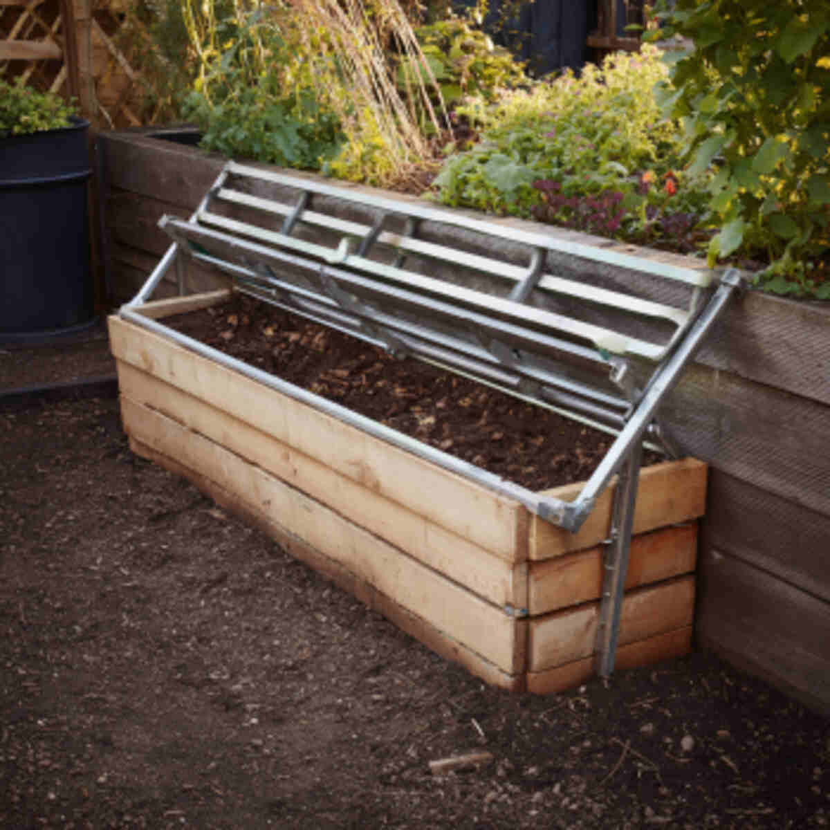 Foldable Bed Used as a Compost Bin Frame