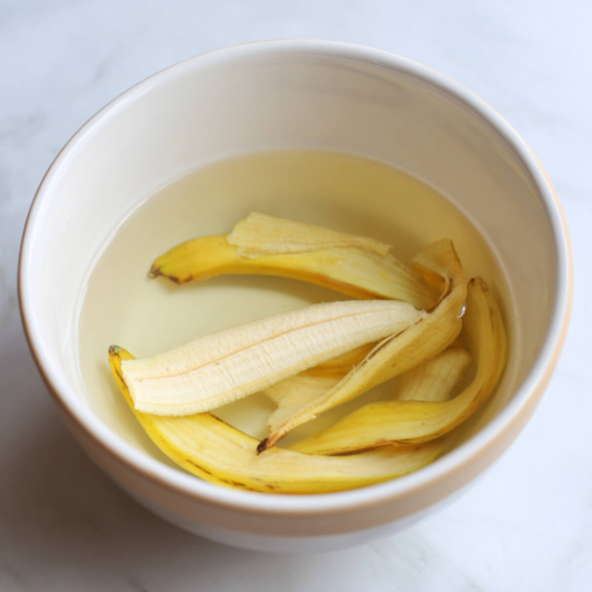 Banana peel water soak